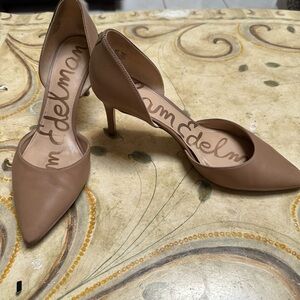 Sam Edelman Pointed-Toe D’Orsay Heels – Nude/Taupe